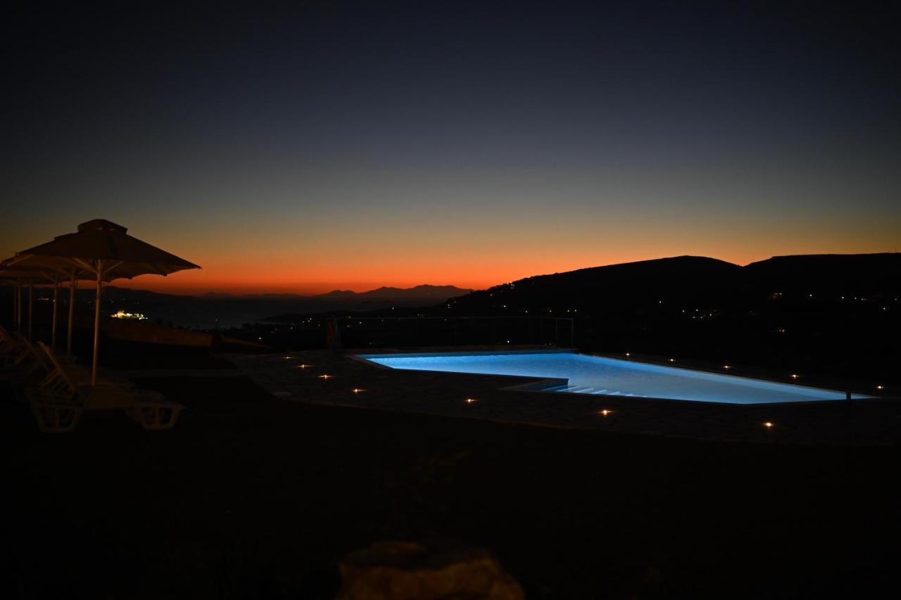 Dolce Vista - Sea View Apartments Páros Dış mekan fotoğraf